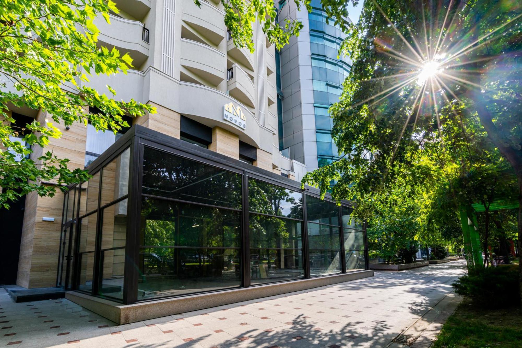 Novos Aparthotel Bucarest Esterno foto