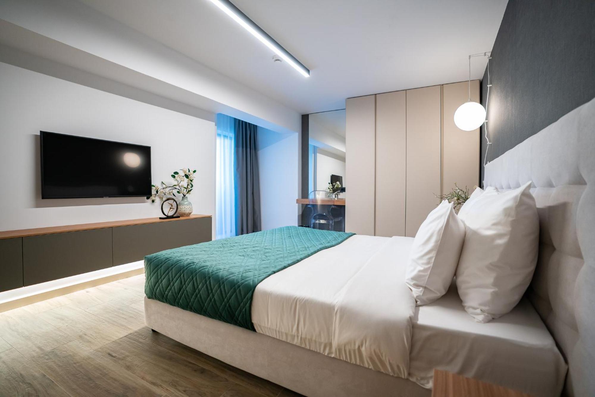 Novos Aparthotel Bucarest Esterno foto