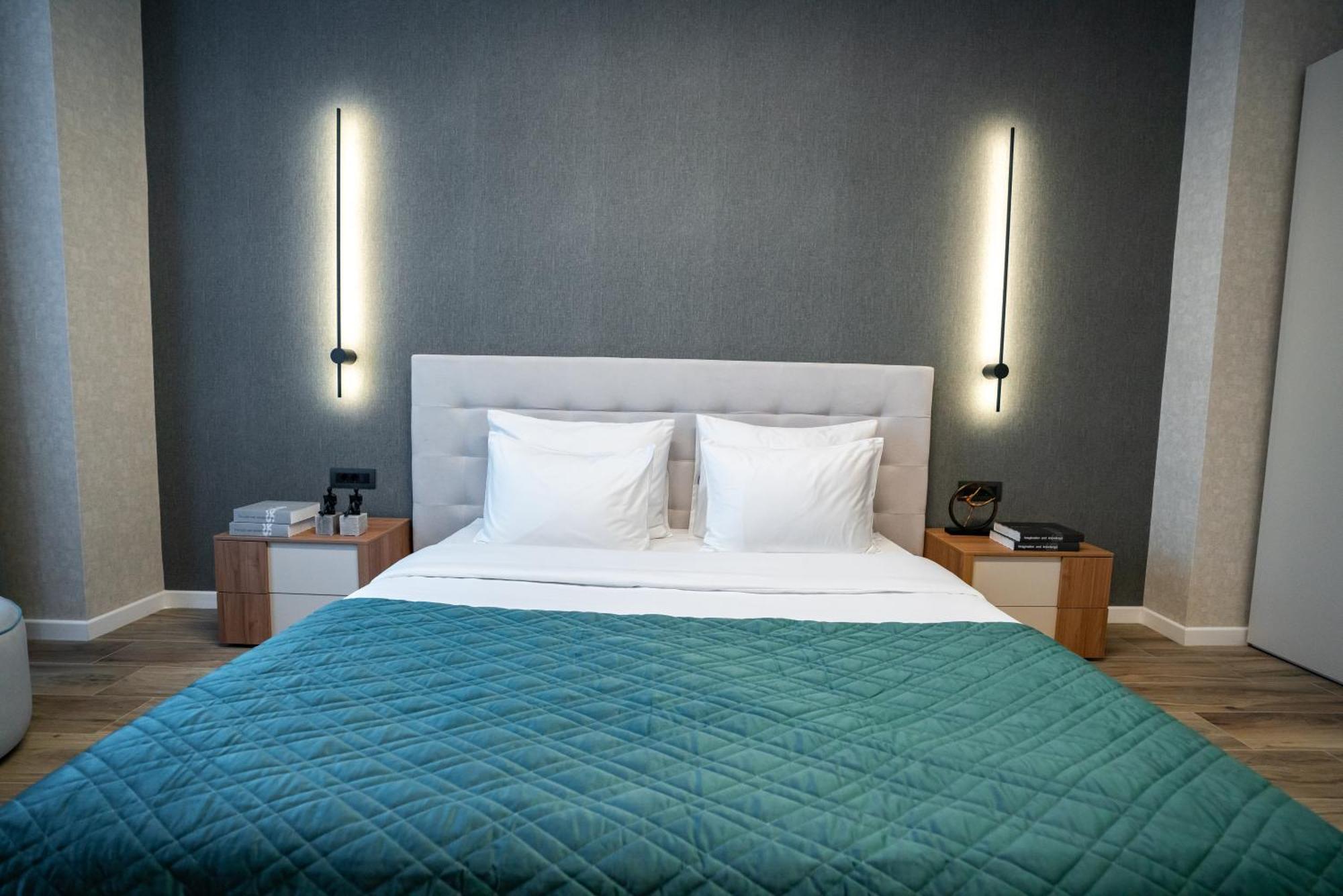 Novos Aparthotel Bucarest Esterno foto