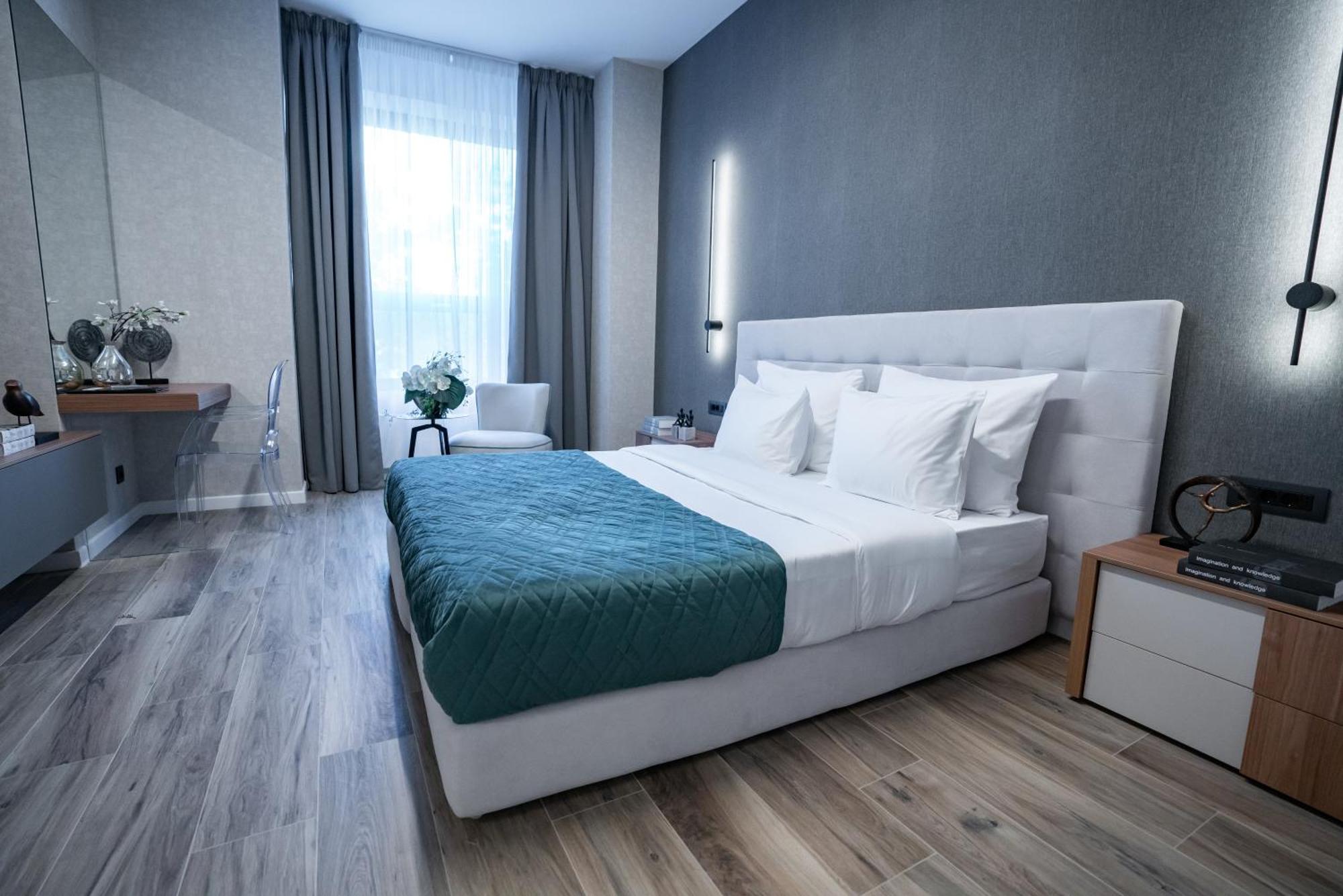 Novos Aparthotel Bucarest Esterno foto