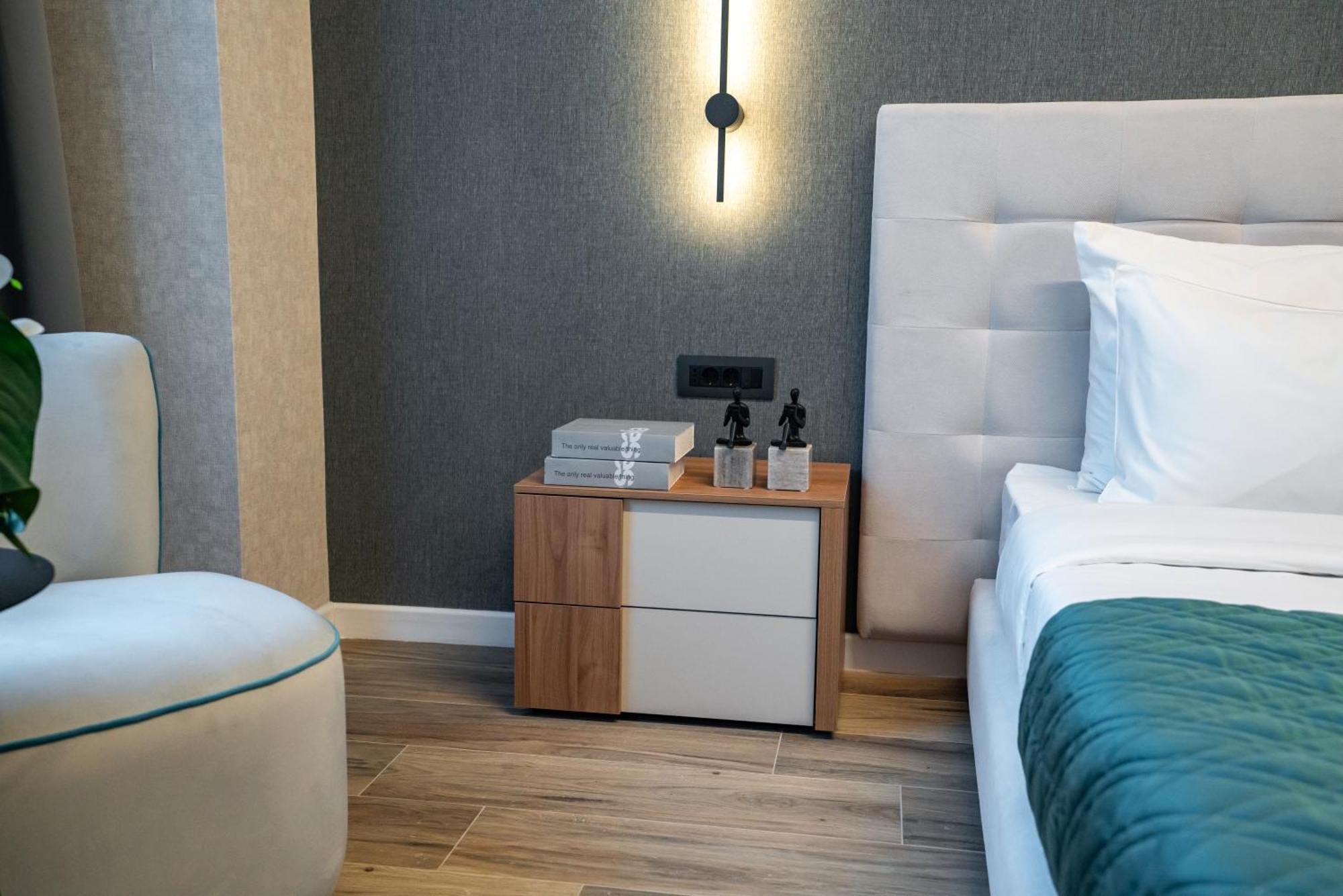 Novos Aparthotel Bucarest Esterno foto