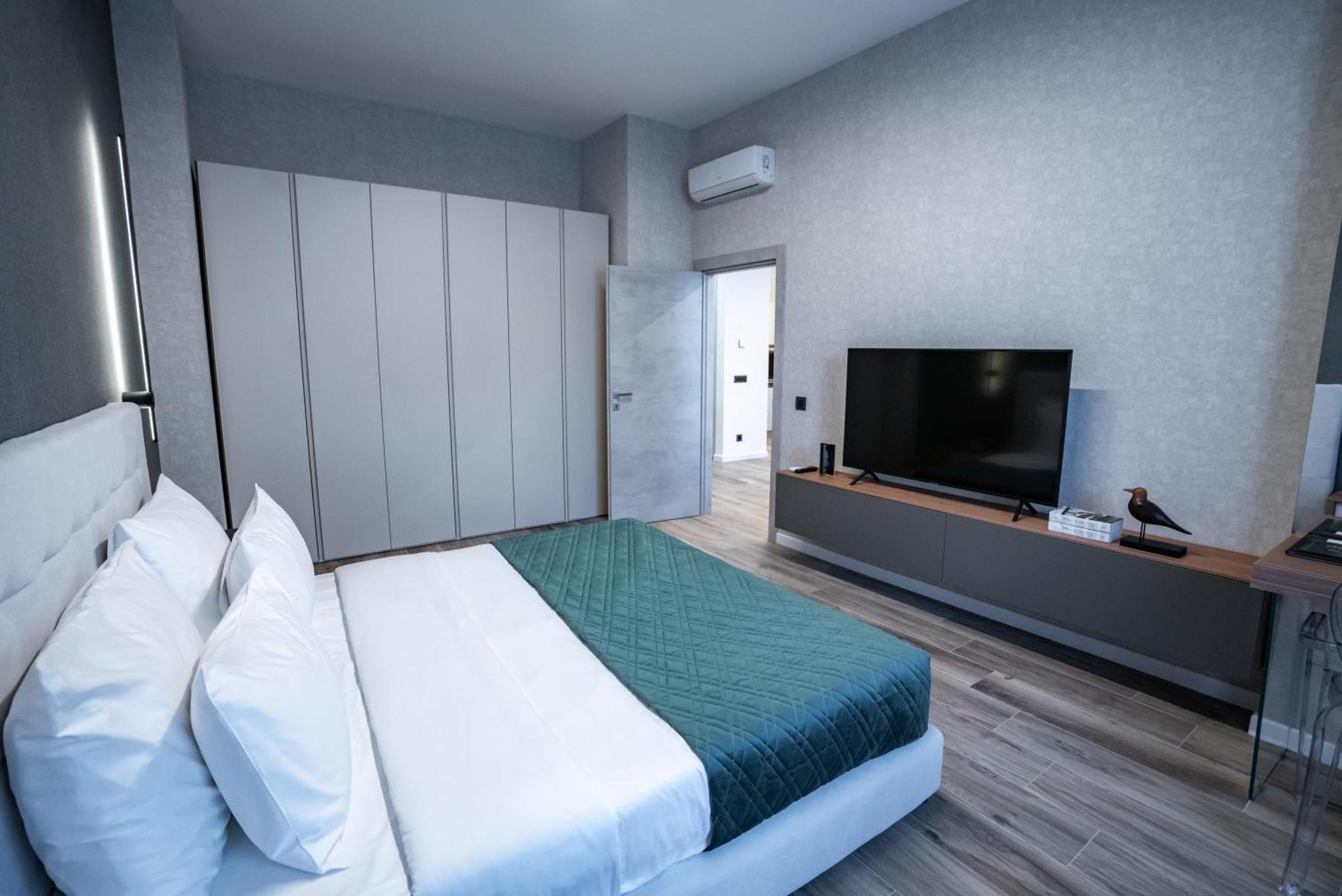 Novos Aparthotel Bucarest Esterno foto